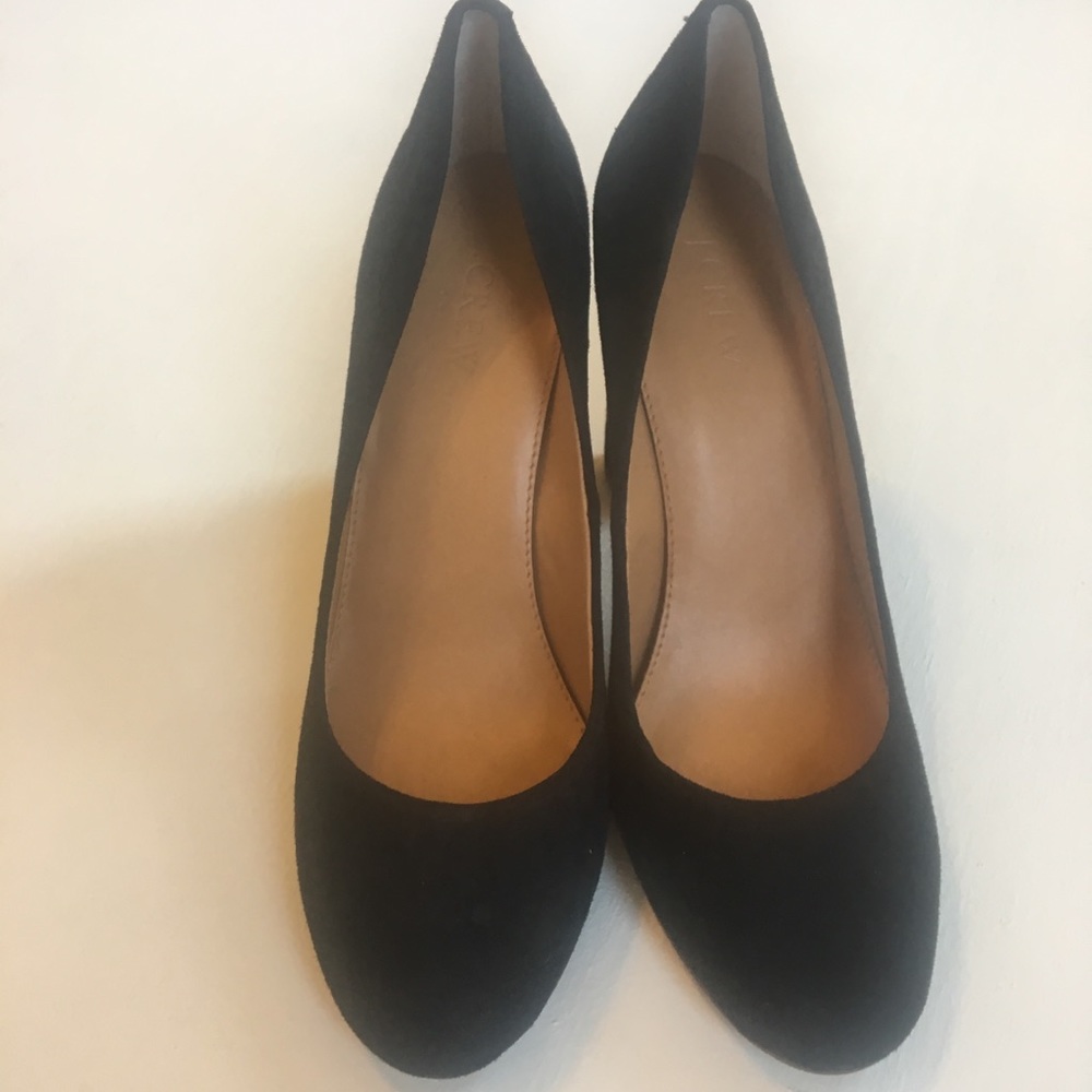 Black Pumps